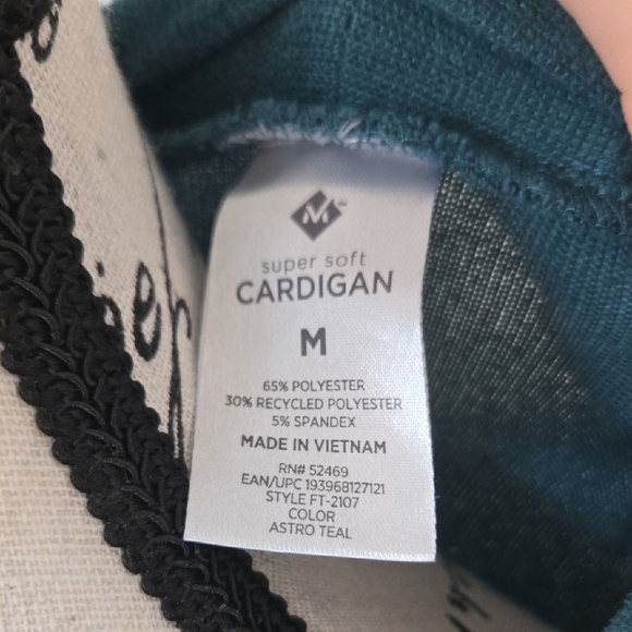 Teal Green Open Front Cardigan Sweater - Picture 2 of 4